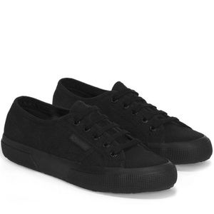 2750 Superga Cotu Classic Sneakers 🖤
